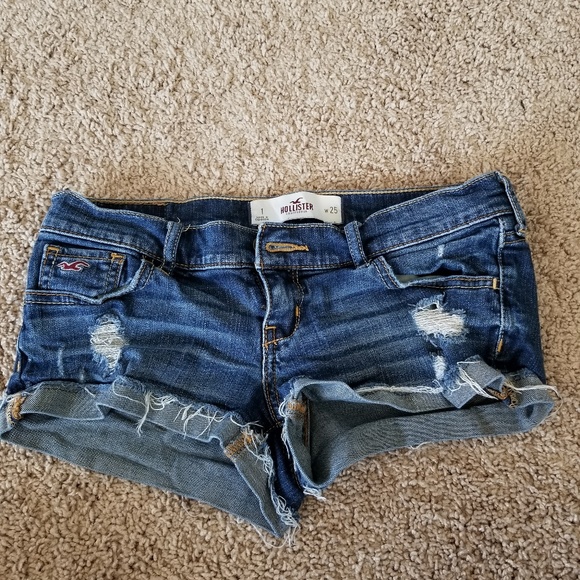 Hollister Pants - Hollister shorts size 1